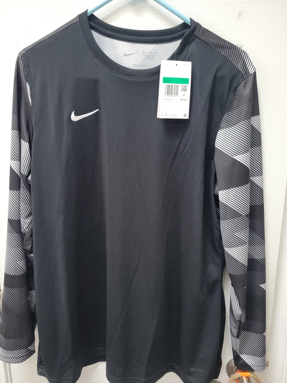 Nike Women's Black Long-Sleeve Soccer Goalie Jersey